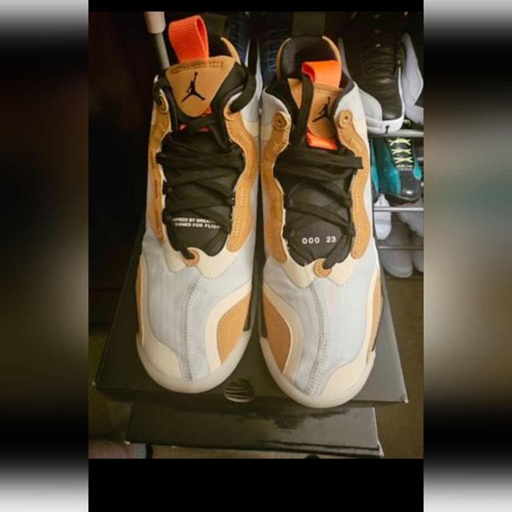 Jordan 720 aero-space